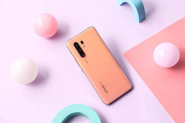 X30 Pro超级变焦让视野飞的更远！