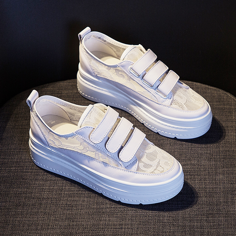Small white shoes woman 2022 new 100 lapped thick bottom inner heightening net shoes female summer lace mesh surface breathable casual board shoes