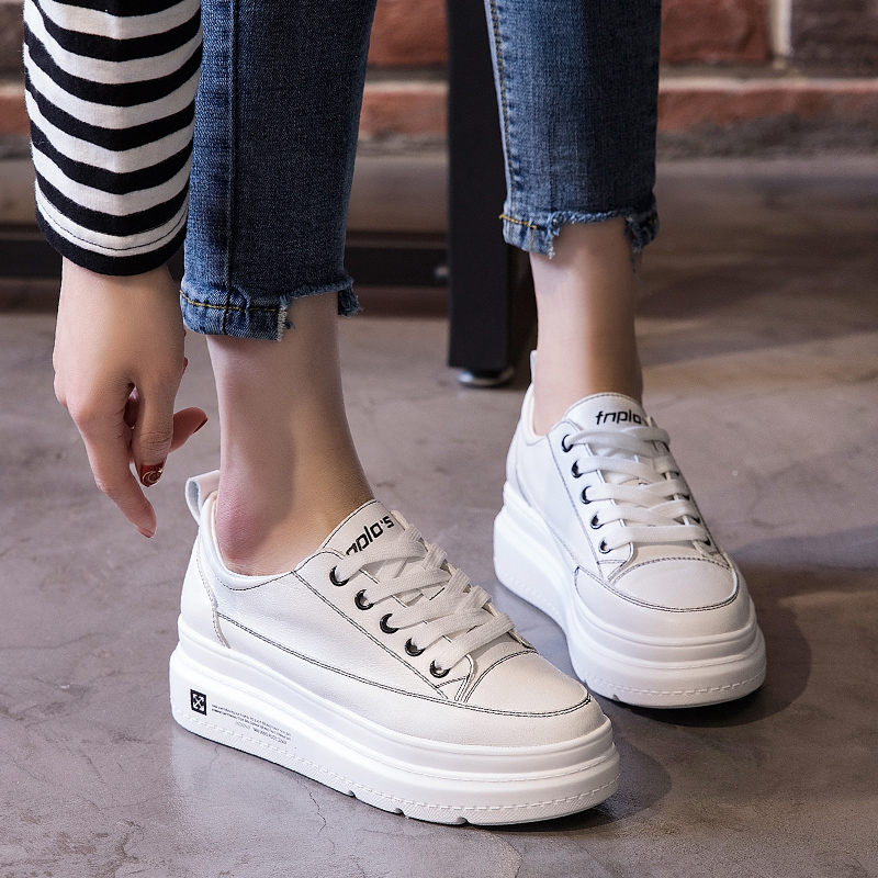 Genuine leather small white shoes women's spring autumn 2022 new 100 lapped thick bottom inner heightening muffin shoes ultra-fire sports casual board shoes