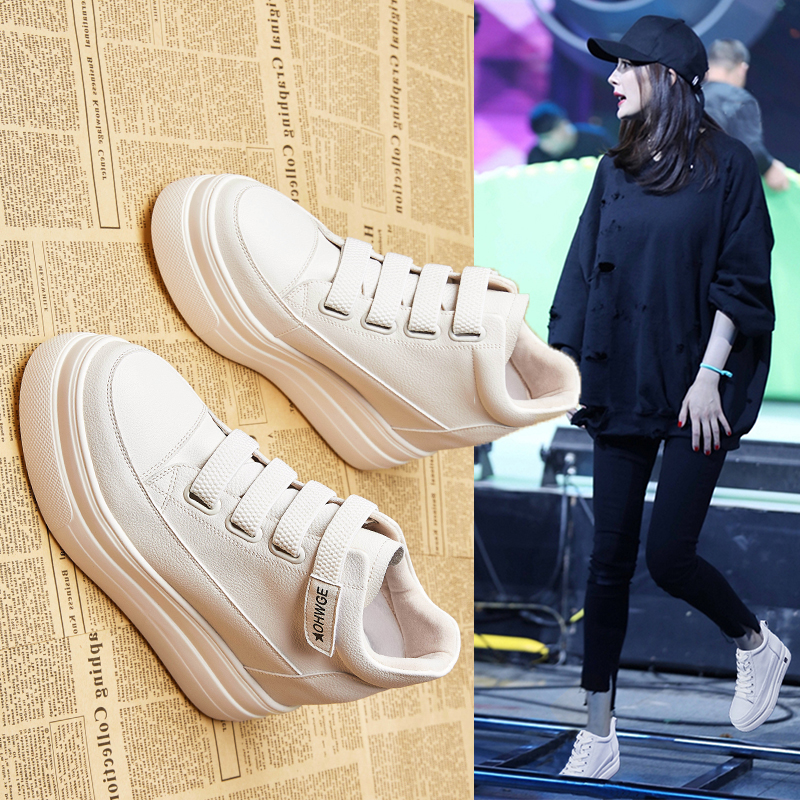 Display slim in height 2020 new 100 lap net red thick bottom pine pastry winter style plus suede cotton shoes Magic stick with little white women's shoes