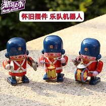 2021 New clockwork soldiers clockwork small guards step walking drum childrens small toys will play drums