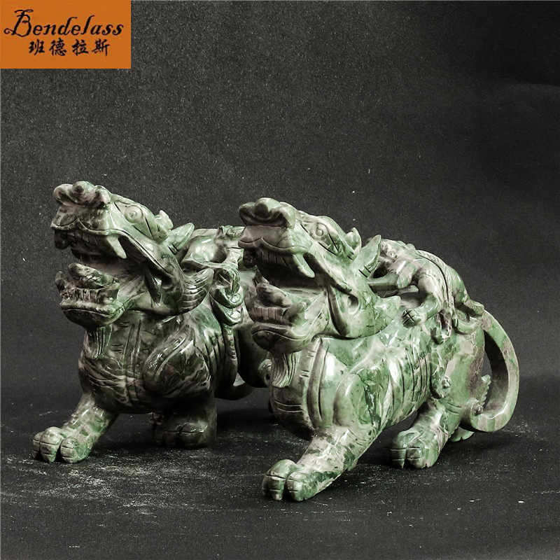 Banderas leopard Pendulum Pieces a pair of natural jade High-end Offices Swing room Dining Room Adornment Business Gifts