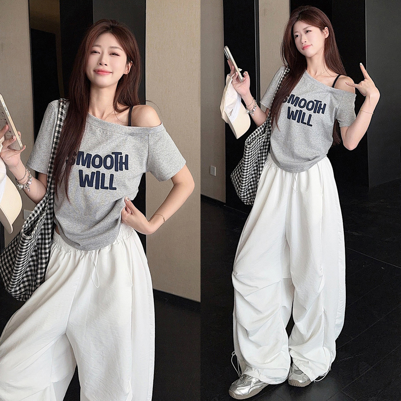 Gray Short-Sleeved T-Shirt for Women 2026 New Summer High-End Style with Diagonal Straps, Off-Shoulder, Unique and Beautiful, Waist-Cinching Top Gray Short-Sleeved T-Shirt for Women 2026 New Summer High-End Style with Diagonal Straps, Off-Shoulder, Unique and Beautiful, Waist-Cinching Top