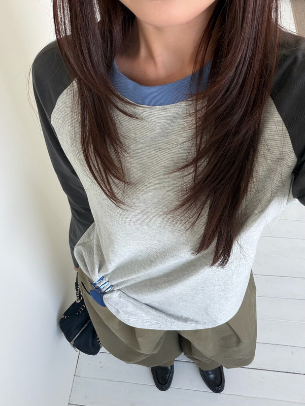 Hygge Authentic 2026 Early Autumn New Korean Style Color-Block Raglan Sleeve Striped Crew Neck Long Sleeve T-Shirt for Women