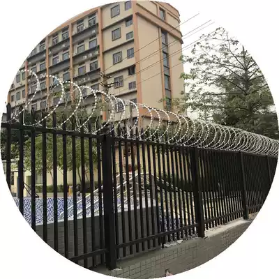 304 stainless steel blade barbed wire galvanized knife barbed wire rolling cage wall net barbed wire anti-climbing anti-theft protective net