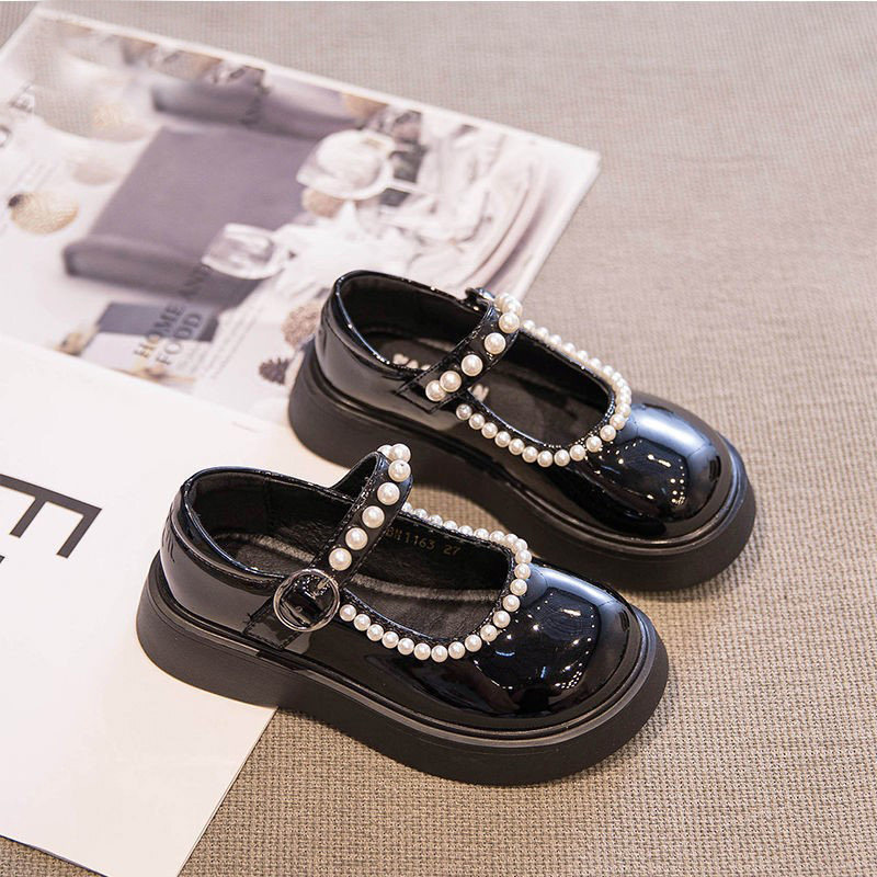 Girls' British soft bottom fashion leather shoes 2021 autumn new children's little girl Mary Pearl Princess shoes bd