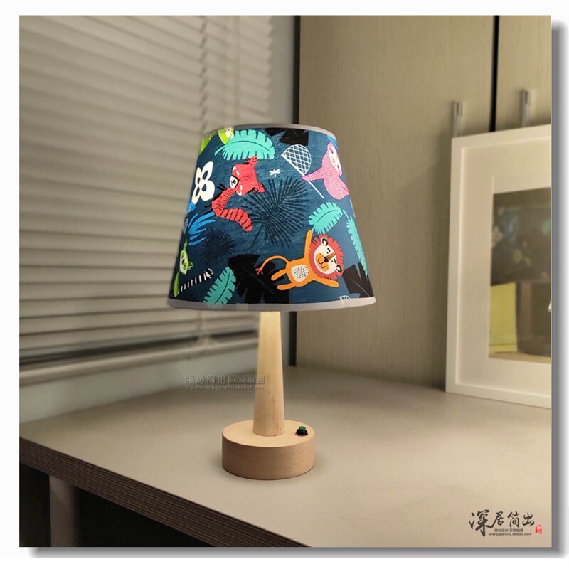 Wireless rechargeable solid wood table lamp Bedroom bed light Night light Simple modern Nordic fabric warm warm light