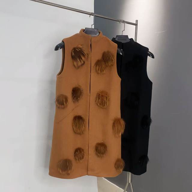 &No Returns and Exchanges 2025 Spring New Fox Hairy Milk Ball Paired Double-Side Wool Vest