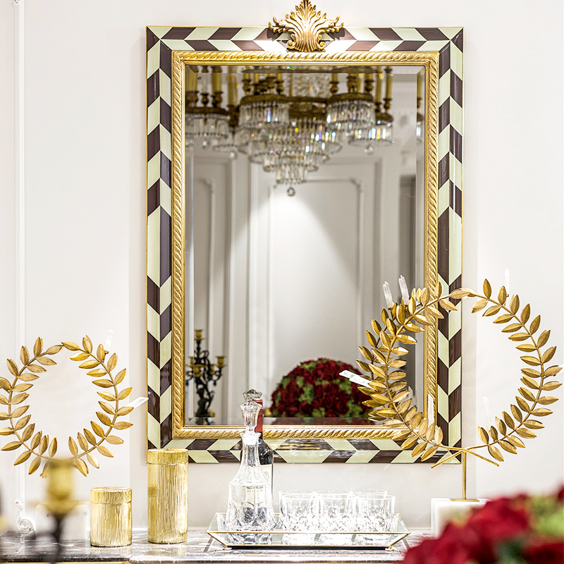 European vintage gold bathroom mirror light luxury mask mirror parlour dining room wall decoration mirror fireplace wall hanging mirror