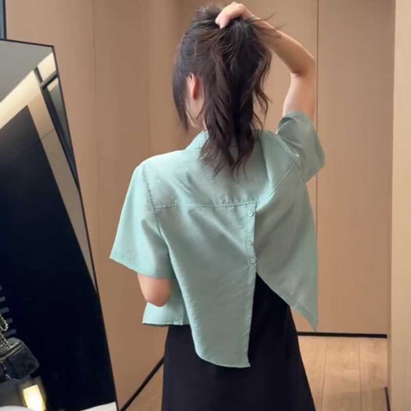 High-End Short-Sleeved Shirt with Back Slit for Women, 2026 Summer, Paired with a Slip Dress, Sun-Protective Cardigan, Thin Top
