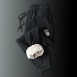 Демисезонные осенние утепленные удерживающие тепло бархатные спортивные зимние штаны