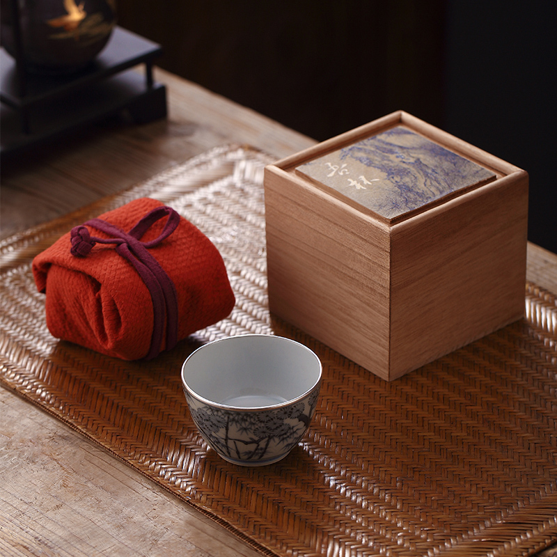 Morning high jingdezhen blue and white hand sample tea cup "cloud masters cup silver serging individual cup single CPU kung fu tea cups
