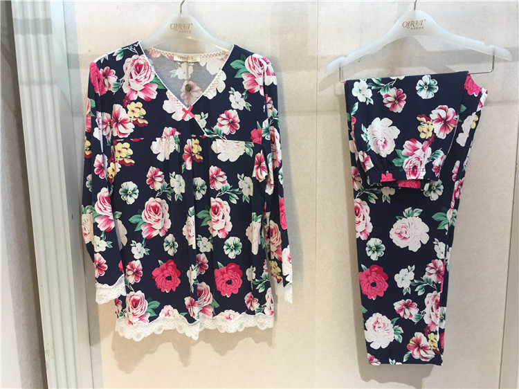 Chery Spring New Lady Model Pajamas Comfortable long sleeve Mommy elegant printed trousers home suit