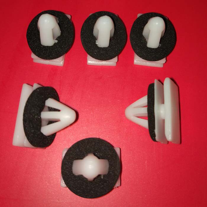 Applicable Chang'an CS75 model wheel brow buckle door protection plate clip body lower anti-collision strip side skirt fixing original plant