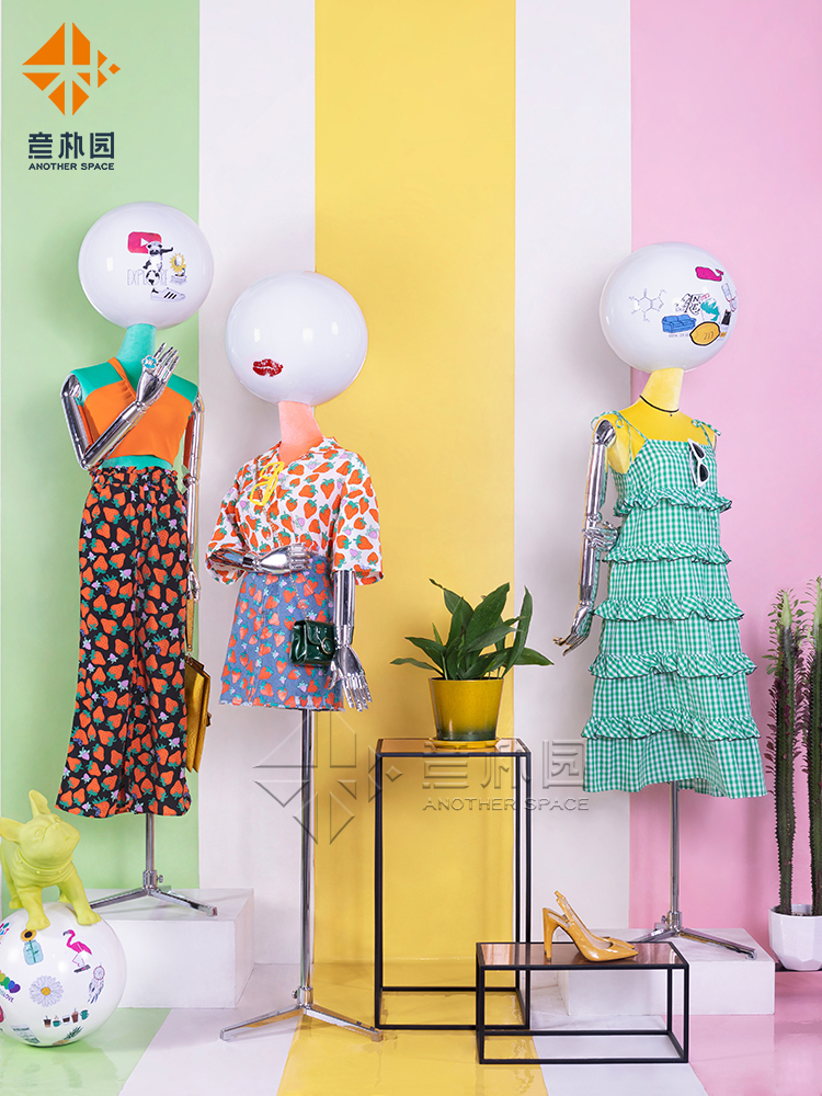 Italian park garden model props female wedding dress clothing store model female female model window big head model display shelf