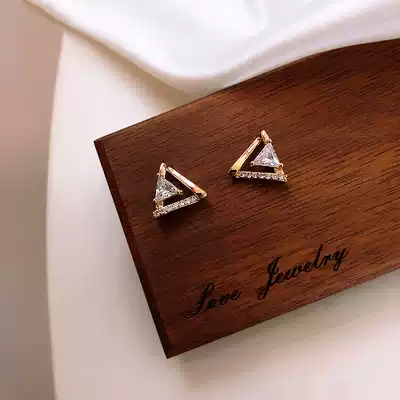 Triangle small ears to sleep without picking earrings 2021 New Tide sterling silver simple small temperament female ear ornaments