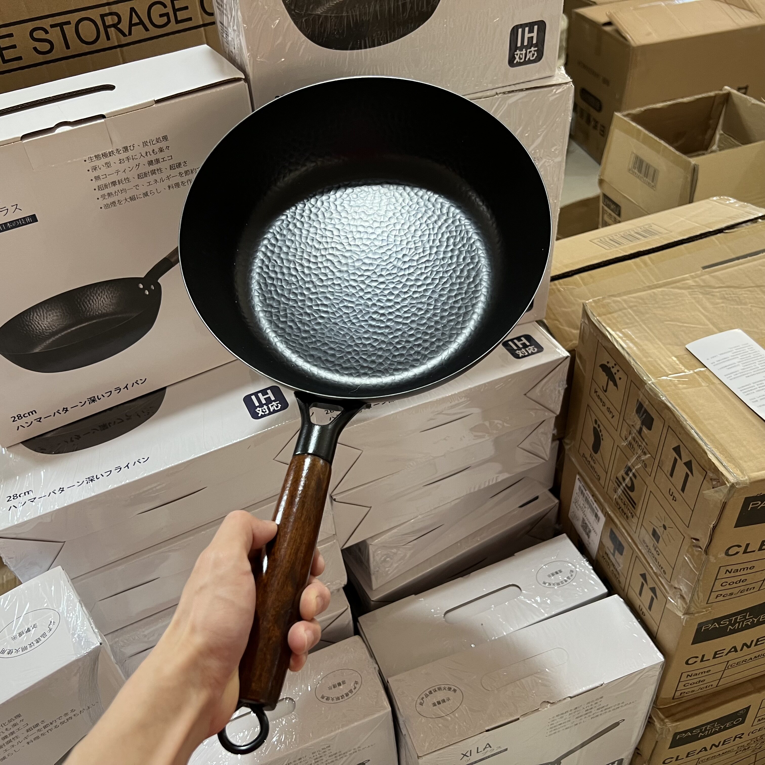 Island country god pot high-purity iron uncoated iron pot pan lightweight wok 28cm