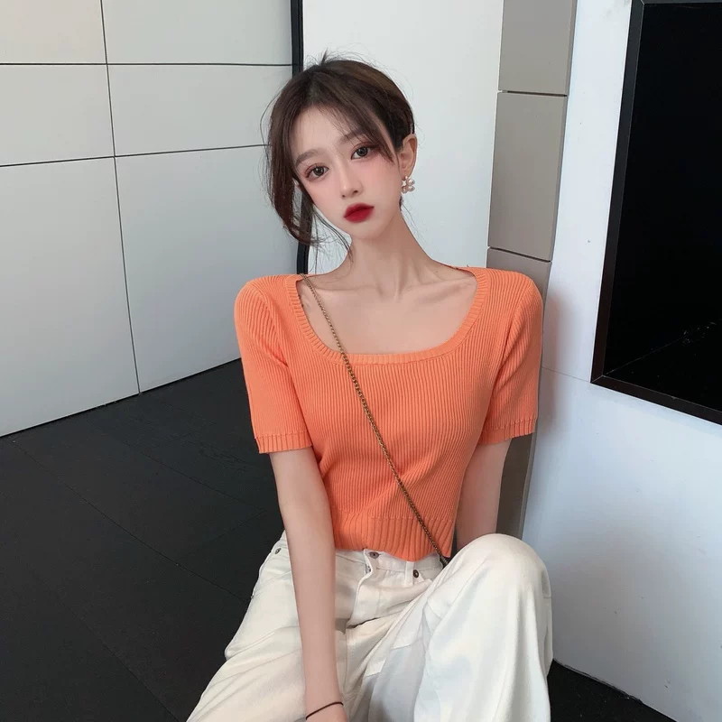 Прилив, летняя дизайнерская одежда, knitted short sleeve T-shirt, коллекция 2021 года, тренд сезона, квадратная горловина, высокая талия, с коротким рукавом