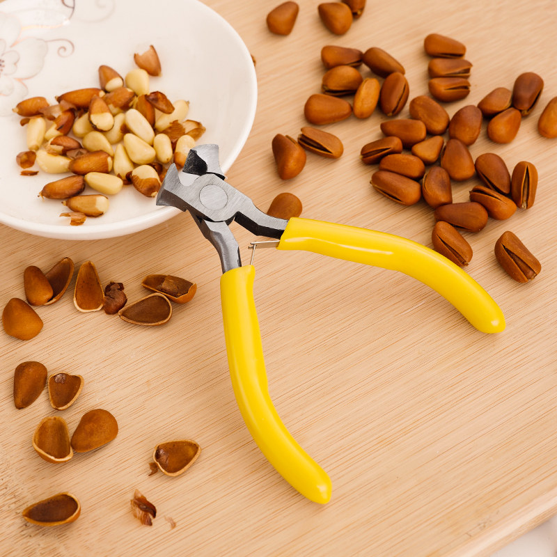 Pine pliers clip melon seed clip opening tool Sheller clip pine nut whole grain peeling small nut pliers household artifact