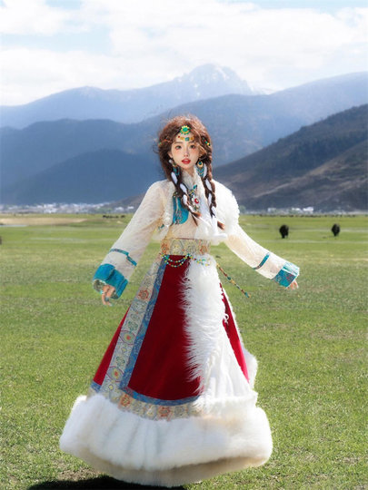 Tibetan clothing women's new Tibetan robe travel photography Tibetan clothing Yunnan Tibetan ethnic characteristics fresh girl photo clothes