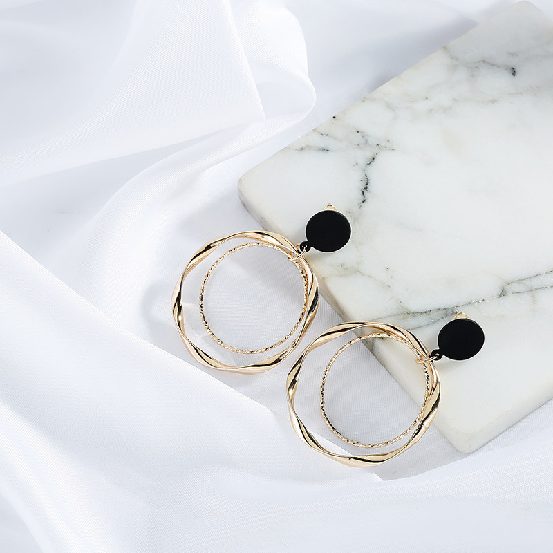 South Korea Dongdai Design Sensing Earring Net Red Class Ear Cross Ear-cracked Ear-Closed Ear Accessories