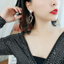 Korean temperament very simple wind irregular metal geometric earrings hipster Joker earrings earrings earrings