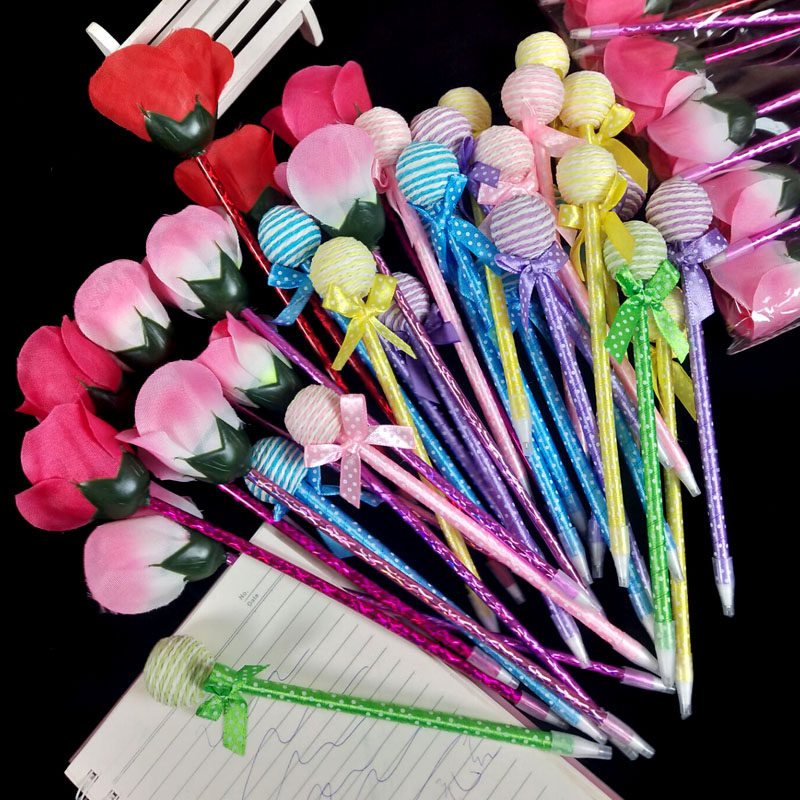 Wechat business push sweep code sweep street small gift creative Korean lollipop rose ballpoint pen offline drainage artifact