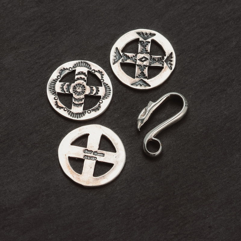 Dear Blossom Japanese Handmade Vintage Plain Silver Totem Cross Wheel Hook Eagle Hook Necklace Clasp DIY Accessories