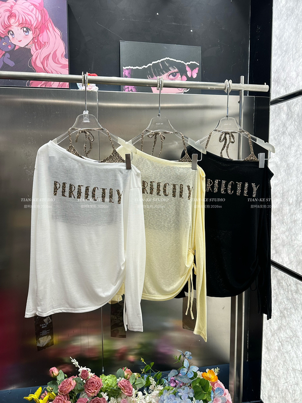 Early Autumn Leopard Print Letter-Printed One-Shoulder Blouse Long-Sleeved T-Shirt + Leopard Print Halter Neck Tank Top Two-Piece Set