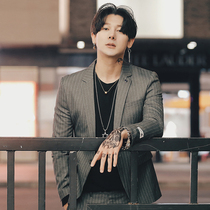 Stripe suit suit suit men Korean version of slim handsome casual dress youth British small suit men two-piece tide