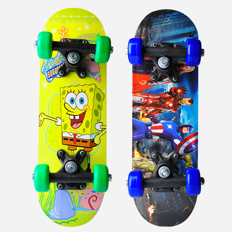 Skateboarding children beginner 6-year-old child scooter boy four-wheeled, scooter young kid skateboard