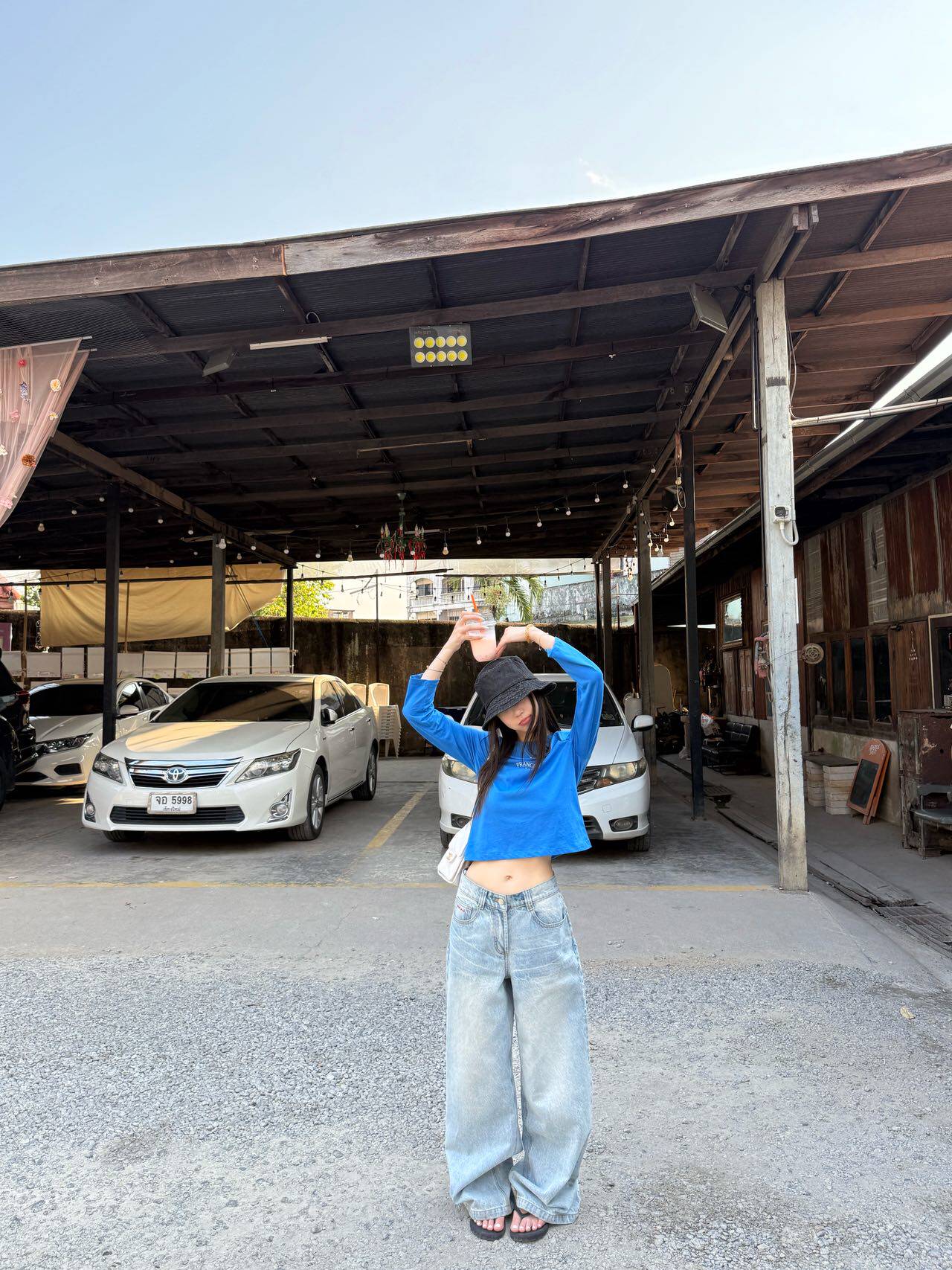 oker章壳儿оригинал ~ джинсы с вышивкой универсальные стираные корейский стиль прямые повседневные 26 весенняя новинка A822