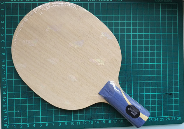 (Burning table tennis)Authentic red double Happiness special C09 arc circle fast break board 5 2 yellow black Fang carbon fiber base plate