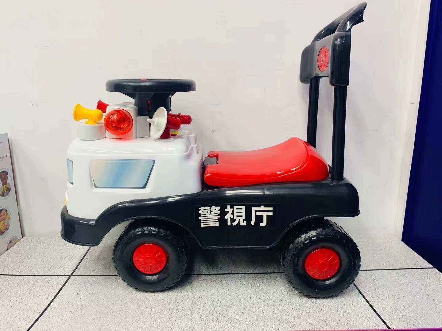 Japanese original police car multifunctional scooter storage trolley walking car boy girl 1-3 year old gift