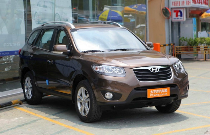 Suitable for 10-12 new Shengda net bright strip Hyundai Santa Fe net decorative strip front cover air outlet modification