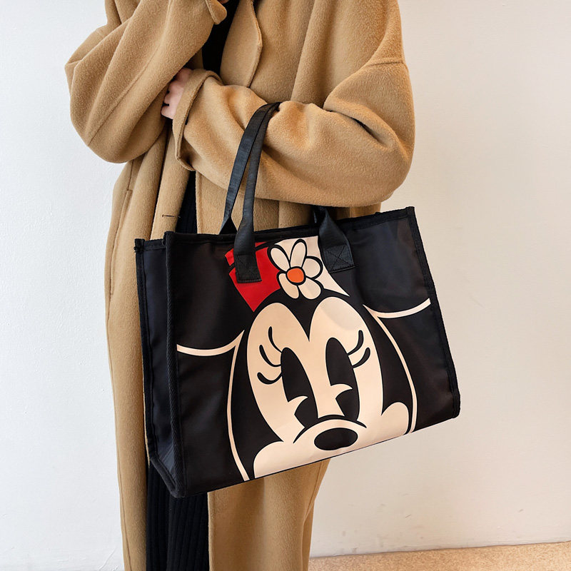 Mommy bag 2022 new fashion treasure mother with va going out bag big capacity walking baby containing hand canvas bag