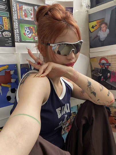 Korean Version 2024 New Mercury-Colored Sunglasses, Mountaineering Goggles, Reflective Cycling Glasses, Trendy Windproof Sunglasses for Men and Women