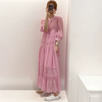 Розовое платье