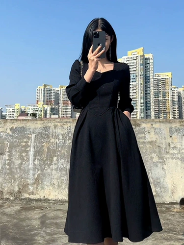 Осенний корсет, платье, яркий броский стиль, изысканный стиль, 2024 года