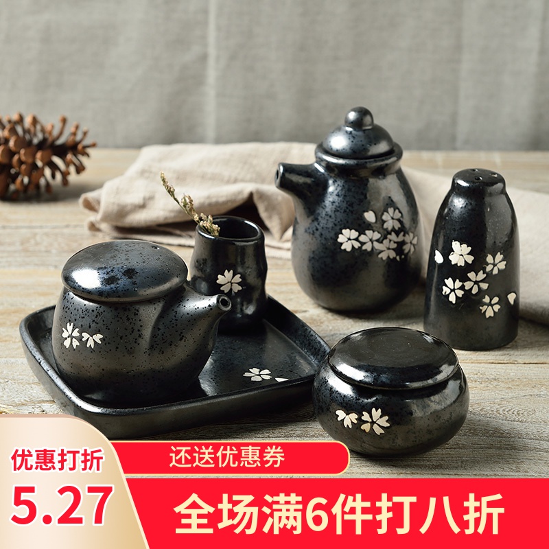 Three points to burn creative kitchen seasoning bottles ceramic pepper seasoning salt chili soy sauce vinegar bottles kitchen tools