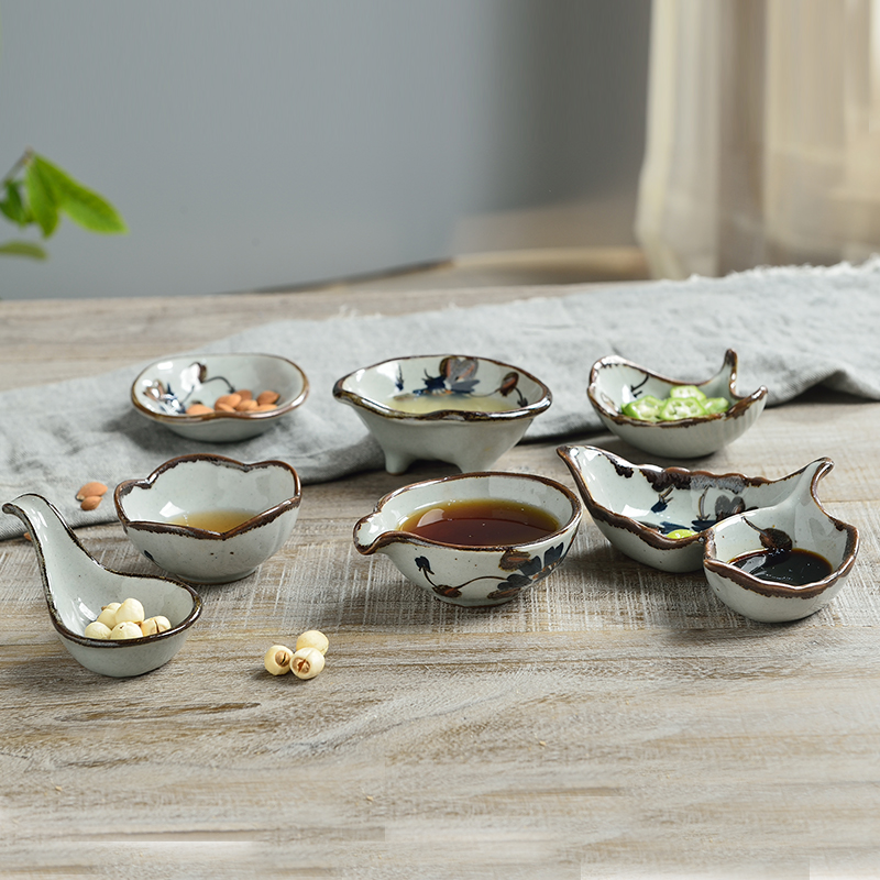 Three ceramic Japanese - style seasoning sauce dish dish, taste dishes Three disc dip in water bowls sauce dish home snack plate