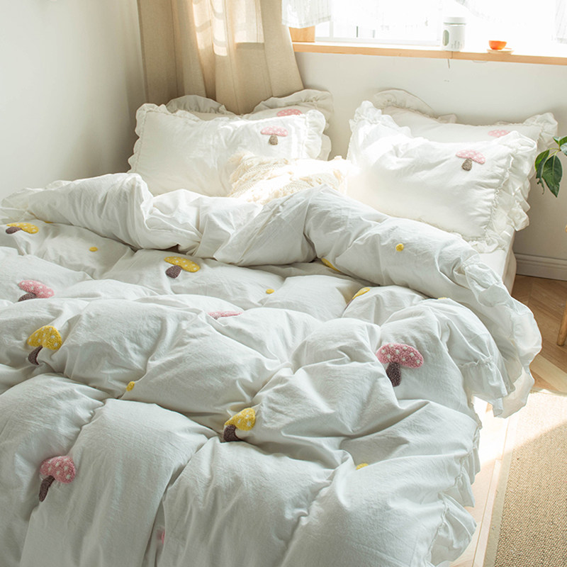 Nordic Small Clear New Pure Cotton Full Cotton Four Pieces Princess Wind Bed Linen Quilt Cover Mesh Red Teenage Girl Hearts Bed Supplies White