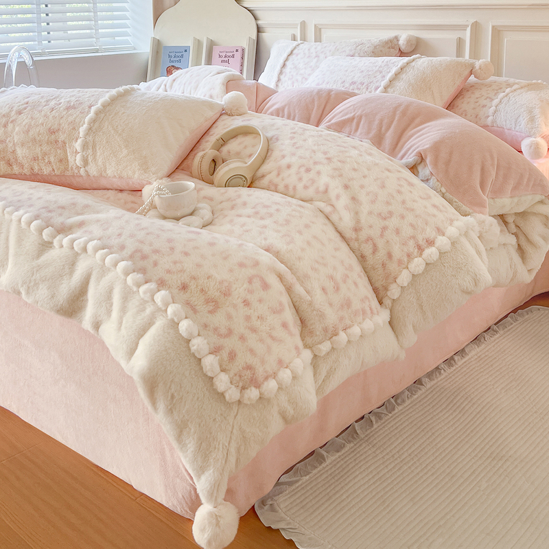 Winter Fleece-Lined Rabbit Fur Four-Piece Set, Princess Style Coral Fleece Double-Sided Fleece Duvet Cover, Thickened Milk Velvet Bed Sheet for Girls Winter Fleece-Lined Rabbit Fur Four-Piece Set, Princess Style Coral Fleece Double-Sided Fleece Duvet Cover, Thickened Milk Velvet Bed Sheet for Girls