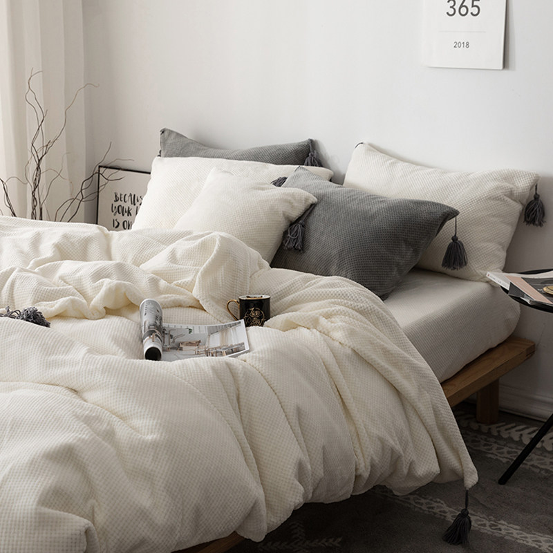 ins Nordic style coral fleece bed four-piece waffle quilt cover solid color sheets autumn and winter double-sided fleece 1 5