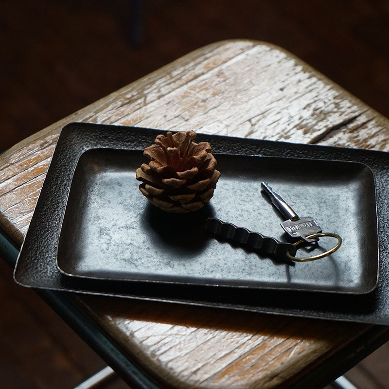 Touch building TOUGE iron art square pan iron plays pure hand forged fruit dot dinner plate Tea entrusted with practical gift