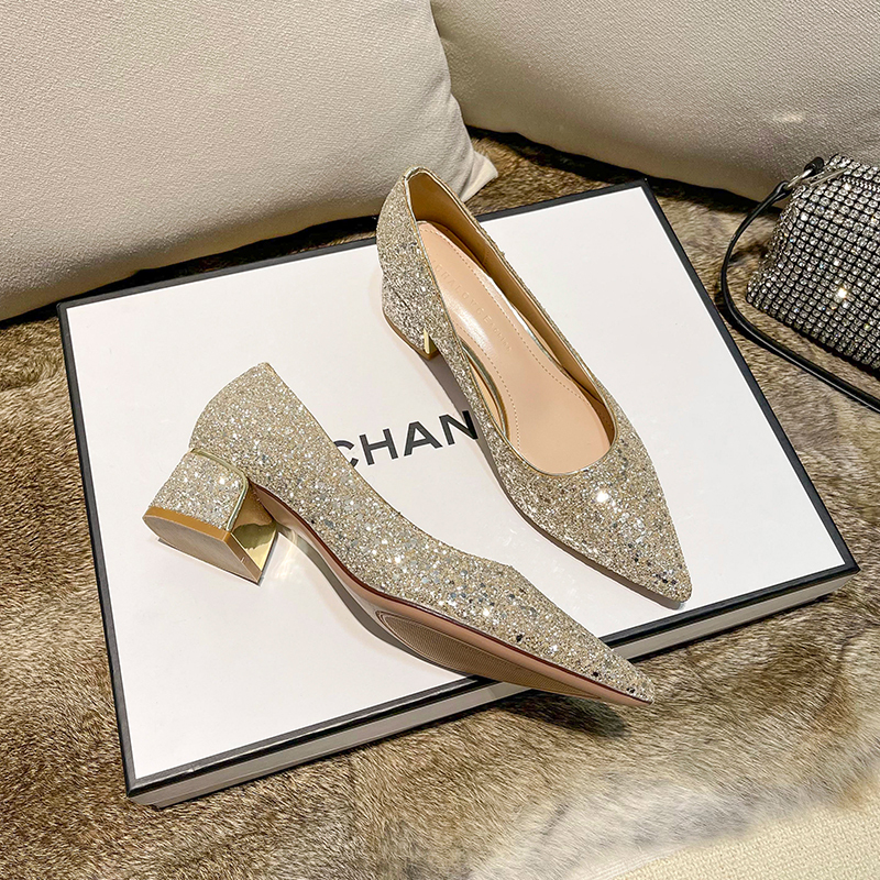 French-Style Chunky Heel Wedding Shoes for Women 2025 New Gold Dress Bridal Xiuhe Wedding Dress Two-Way Single Shoes Mid-Heel Bridesmaid Shoes French-Style Chunky Heel Wedding Shoes for Women 2025 New Gold Dress Bridal Xiuhe Wedding Dress Two-Way Single Shoes Mid-Heel Bridesmaid Shoes
