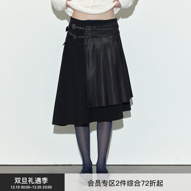 Irregular pleated skirt Berlinconch