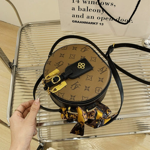 Летняя небольшая дизайнерская сумка через плечо, 2025 года, изысканный стиль