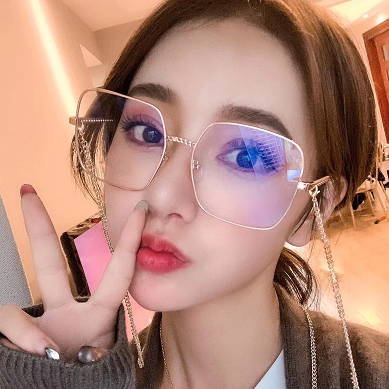 Net red ins vibrato new anti-radiation blue light flat mirror female trendy fashion small fragrance chain large square glasses