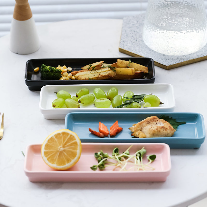 Japanese long - strip disc Ceramic snack plate rectangular heart sushi plate household cool dish pastries to western dish